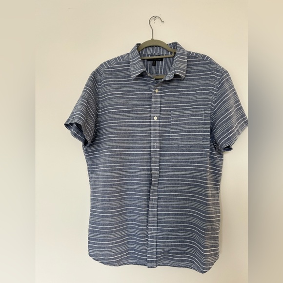 Banana Republic linen shirt - Picture 3 of 5